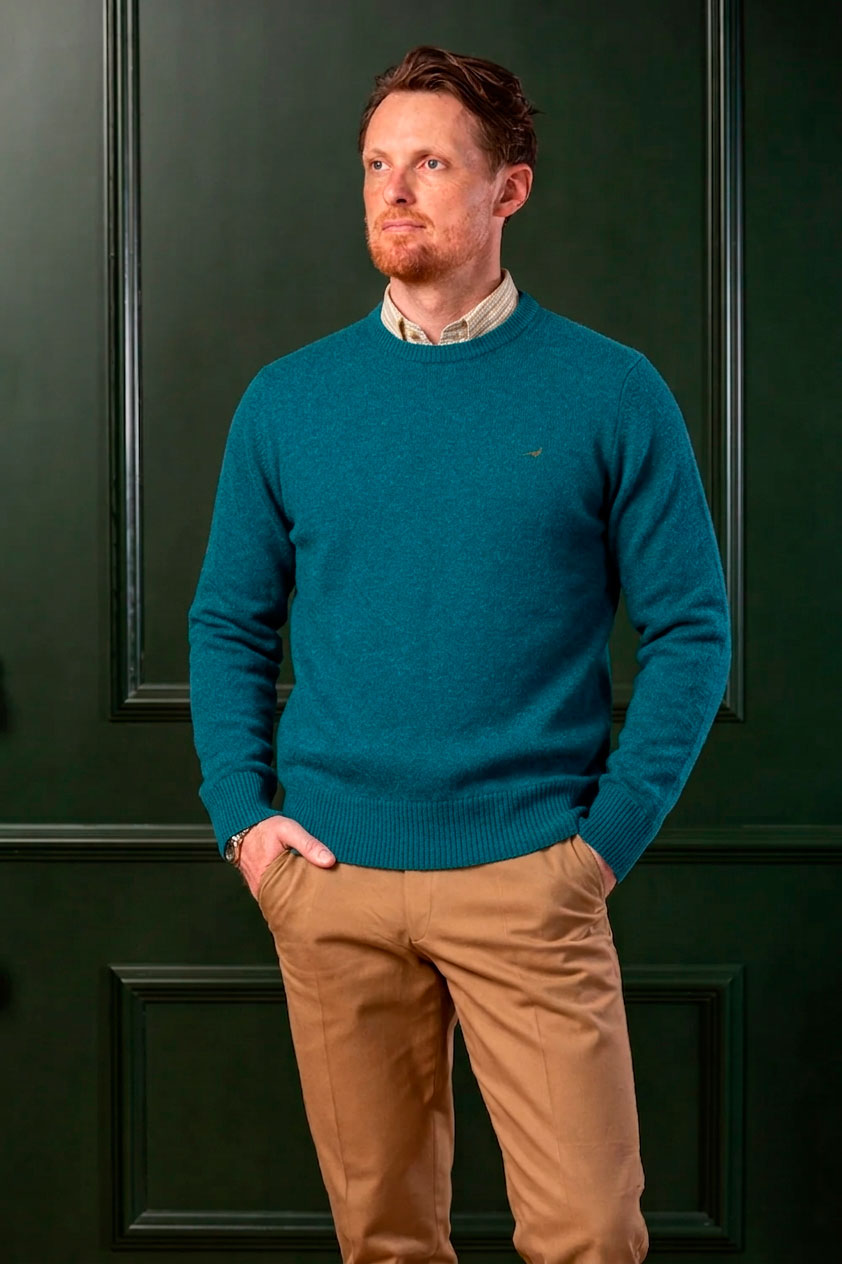 Hoy Pullover aus Lammwolle mit Rundhalsausschnitt – Tiefseeblau