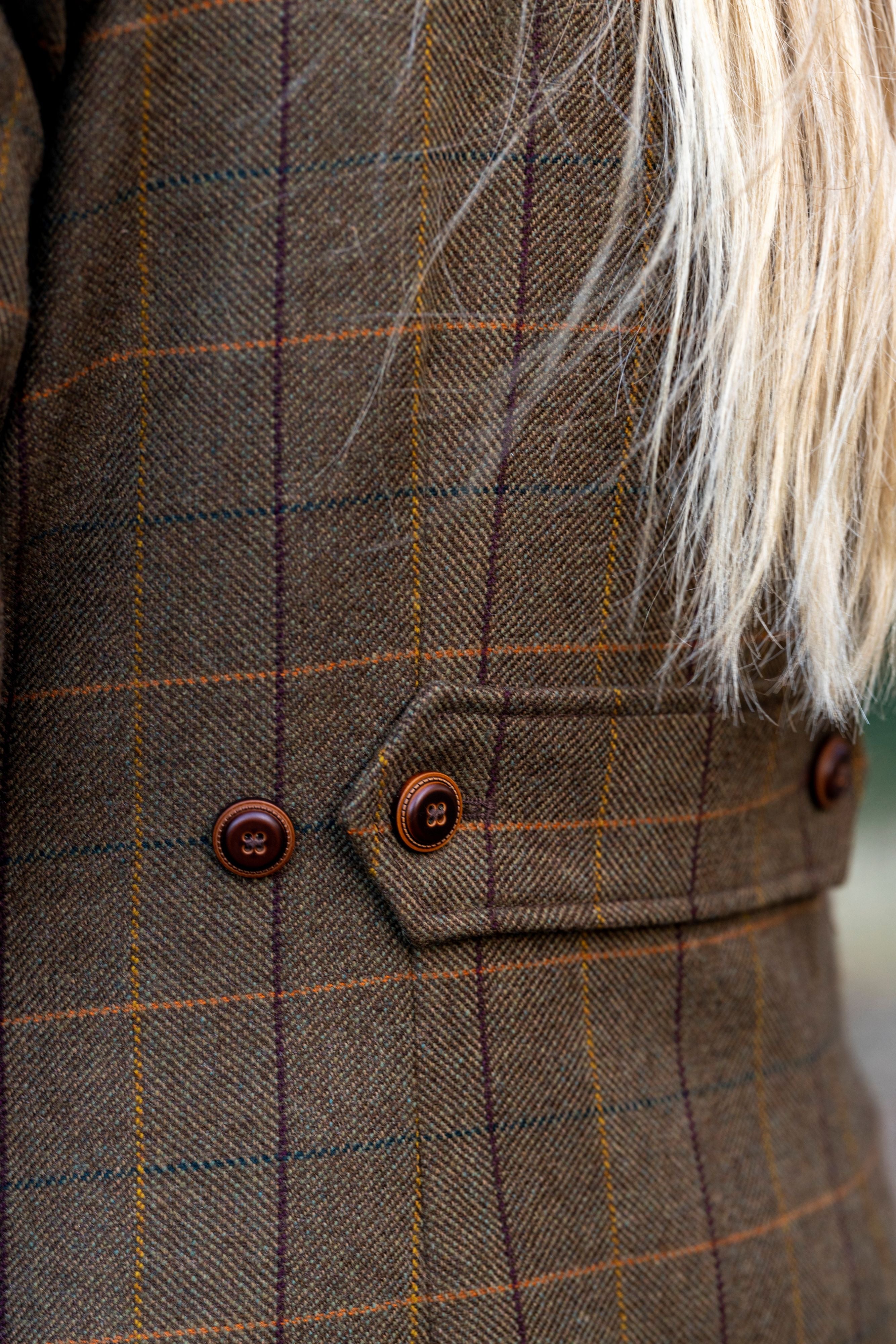 Cara Tweed Hunting Jacket w. CTX™